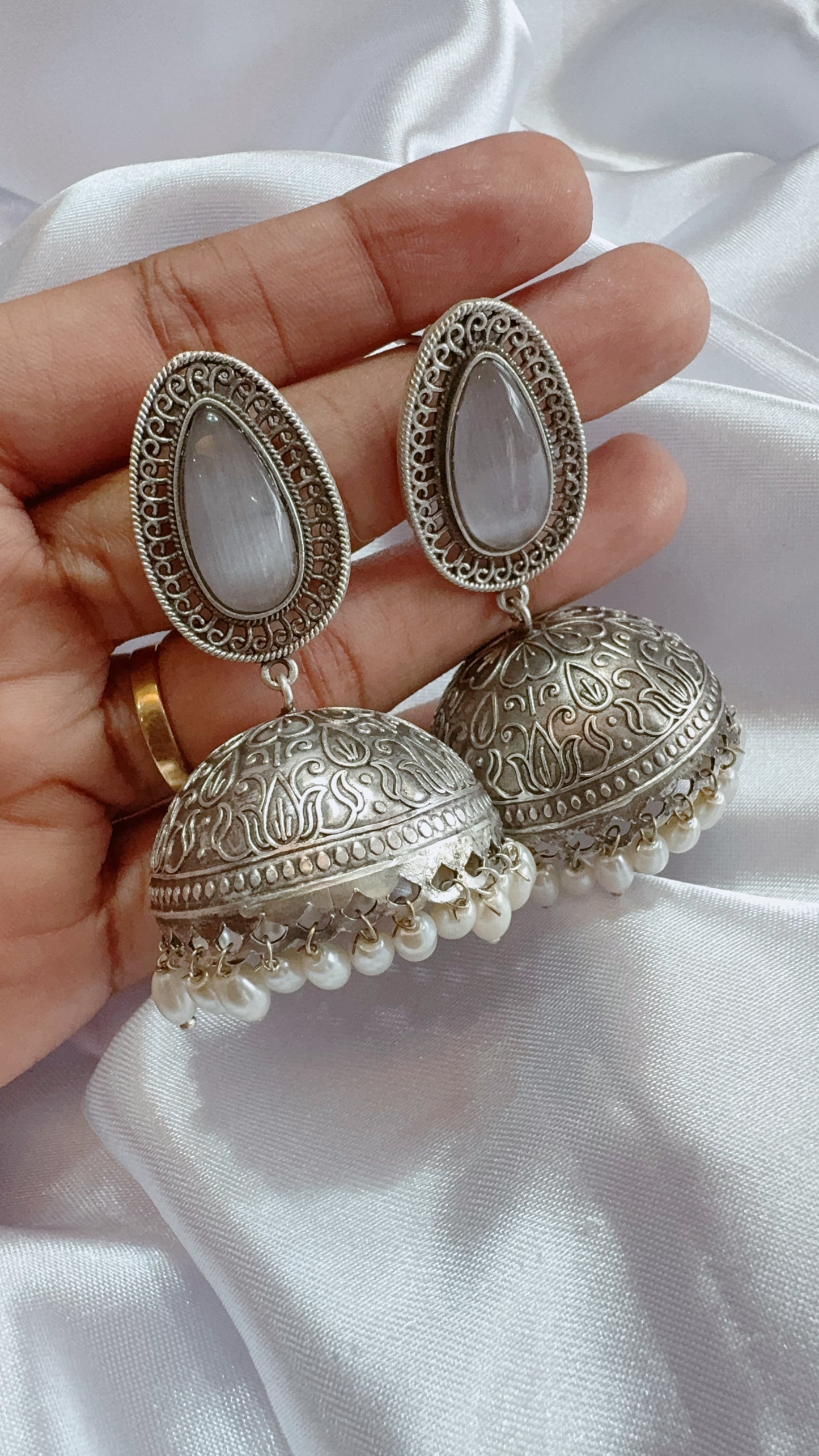 Oxidized silver jumka earrings