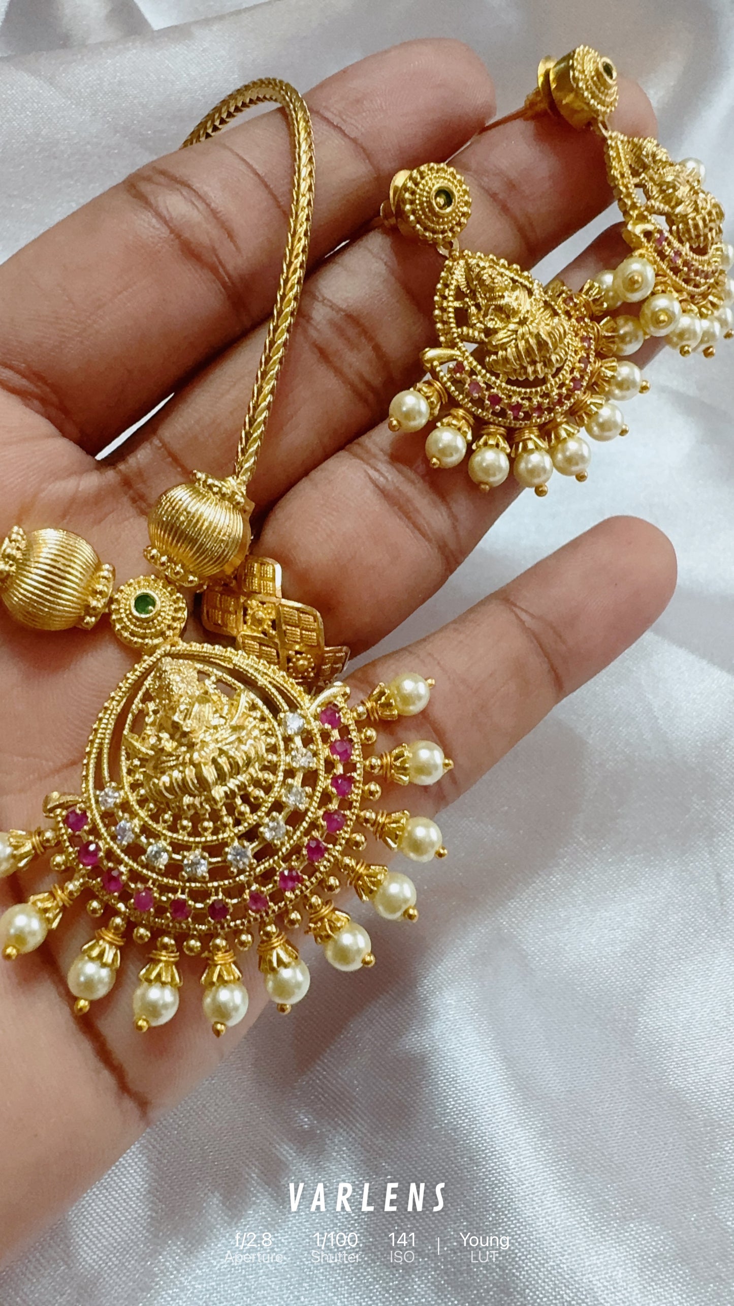 Traditional neckwear and earrings