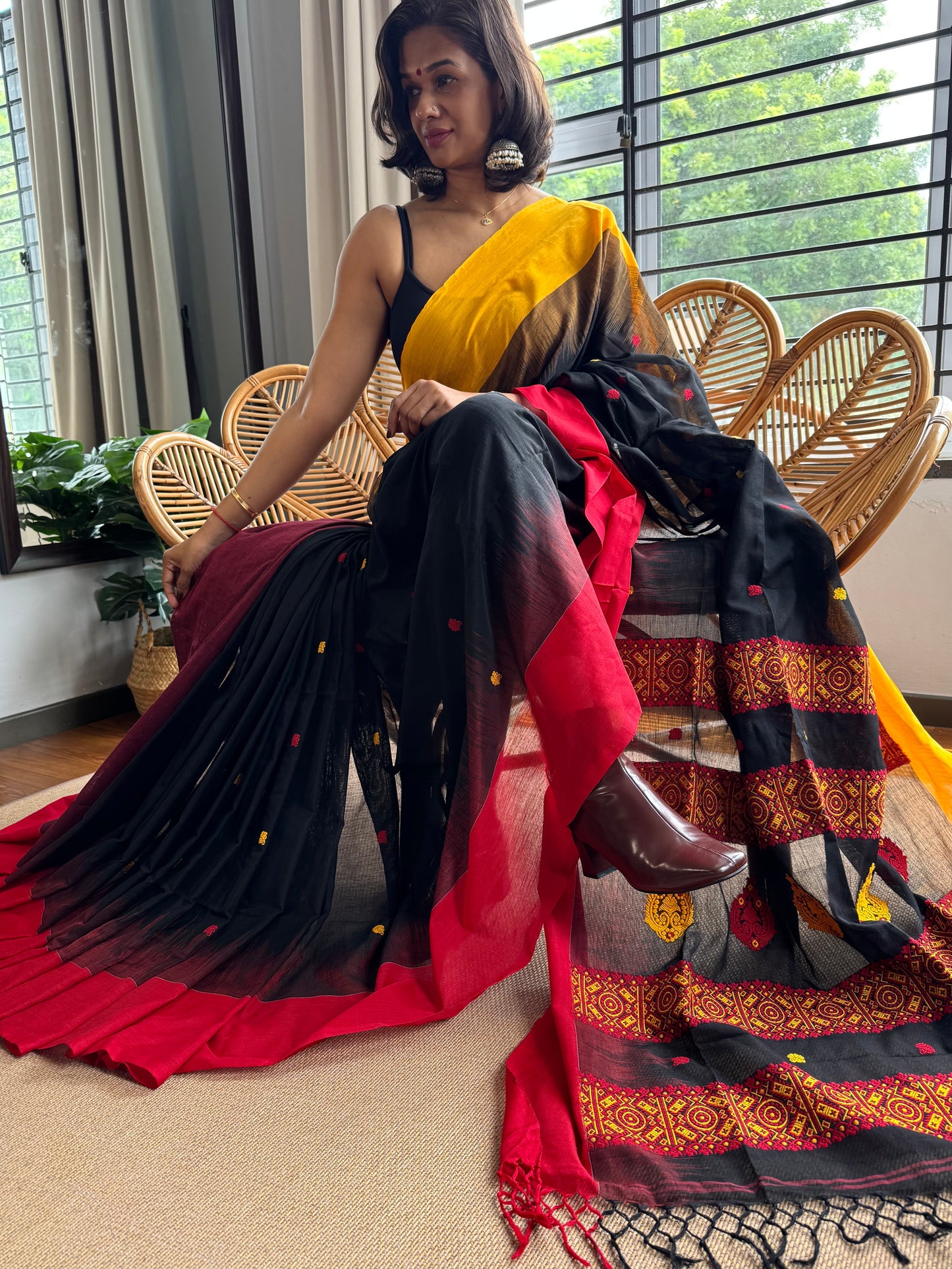 Bengal Loomz - Jamdani Weaves