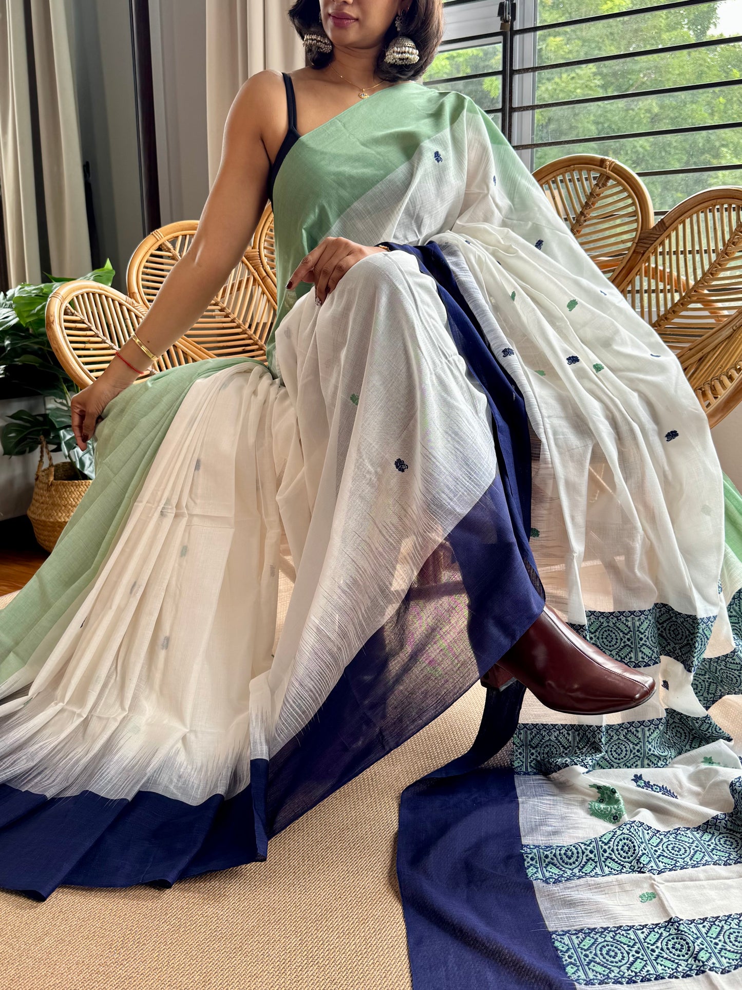 Bengal Loomz - Jamdani Weaves