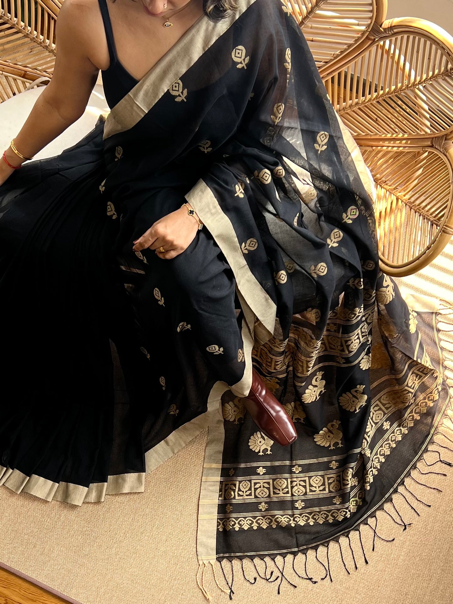 Bengal Loomz - soft  Khadi Cotton Saree