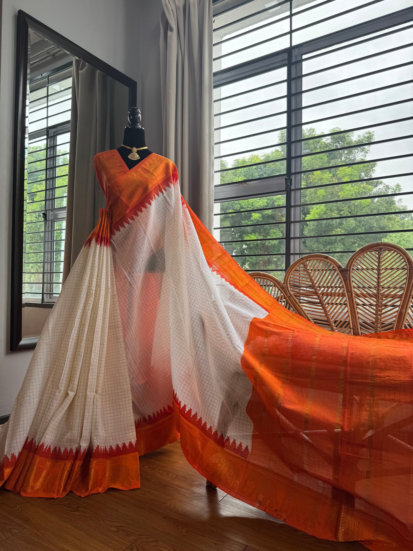 Sungudi zari kattam saree