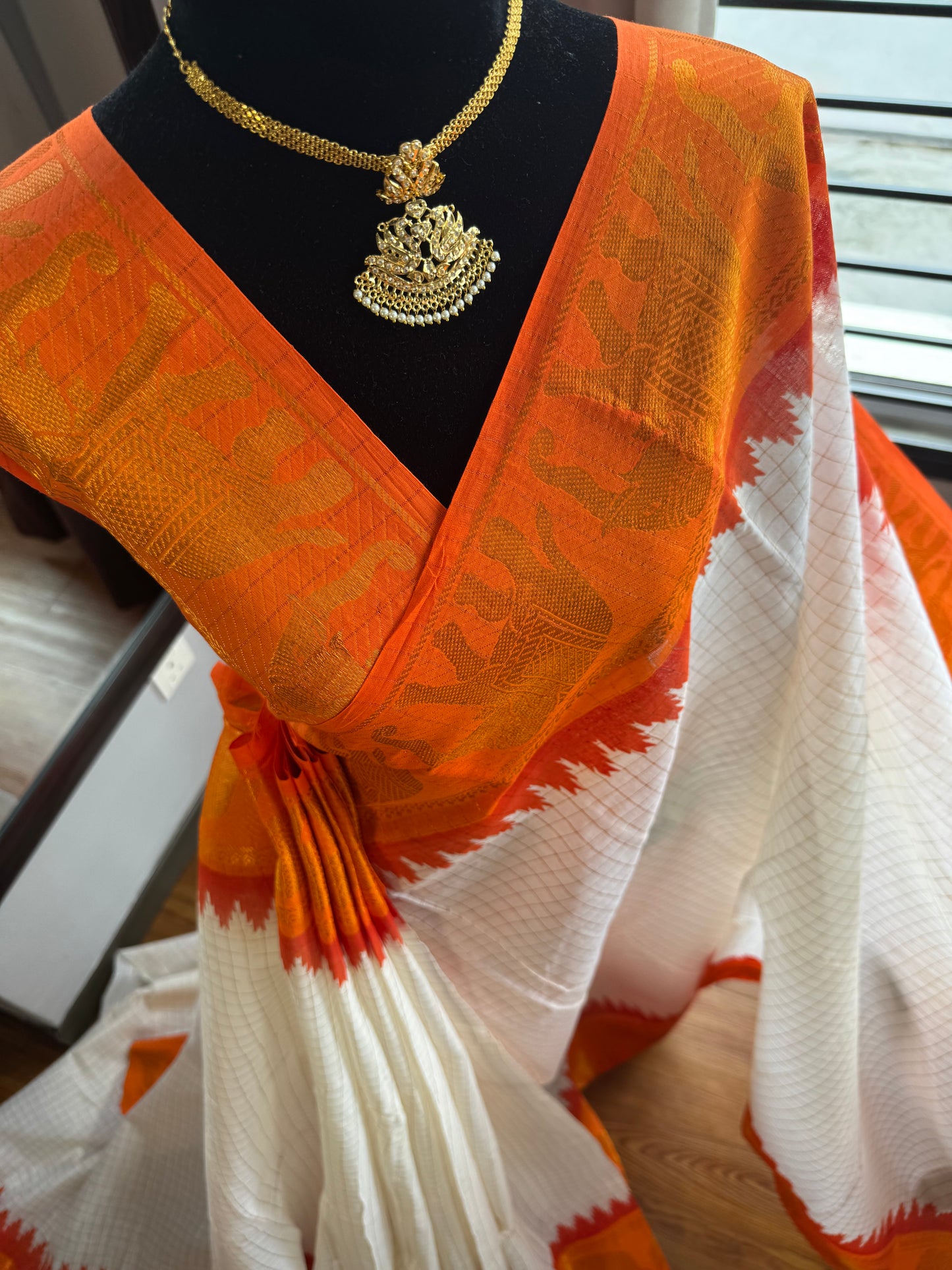 Sungudi zari kattam saree