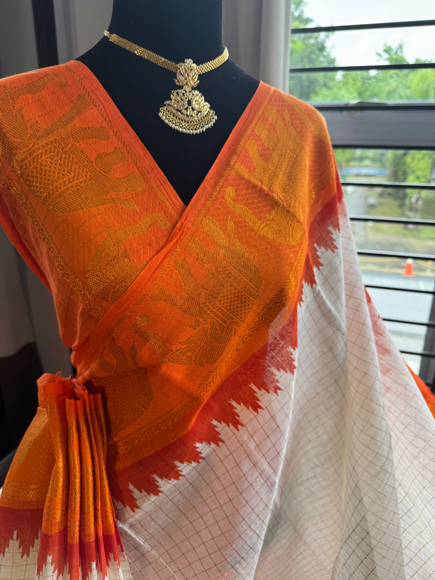 Sungudi zari kattam saree