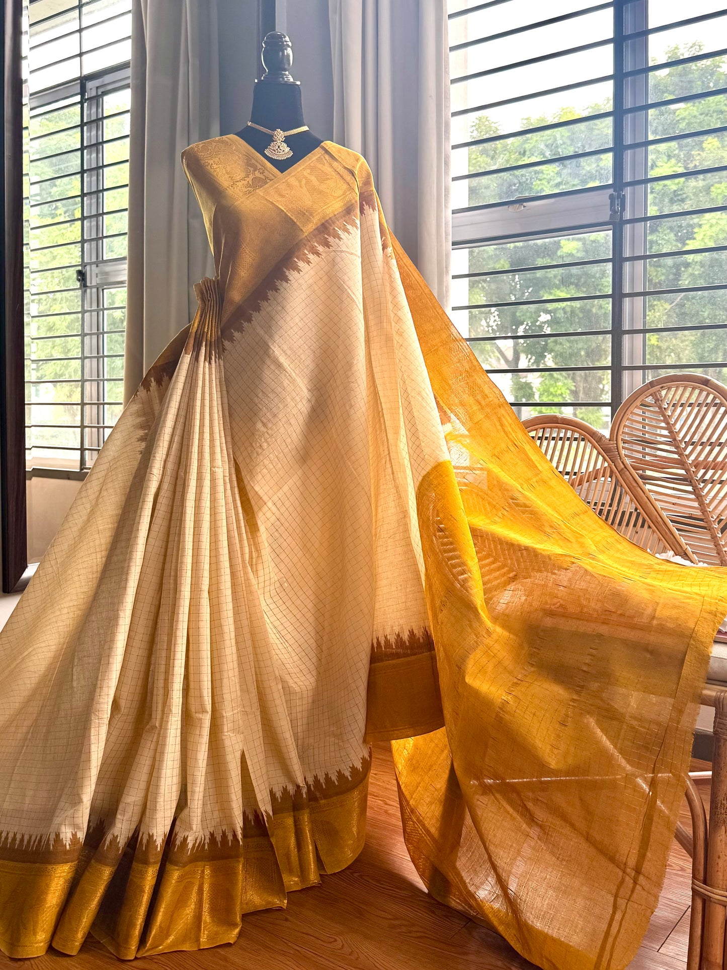 Sungudi zari kattam saree