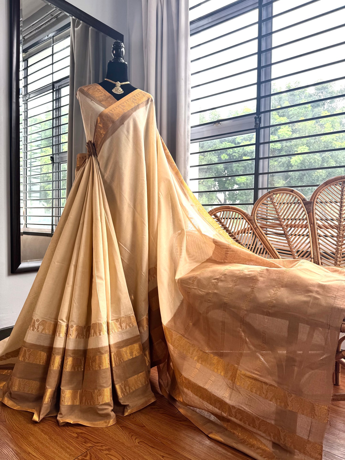 Sungudi long border saree