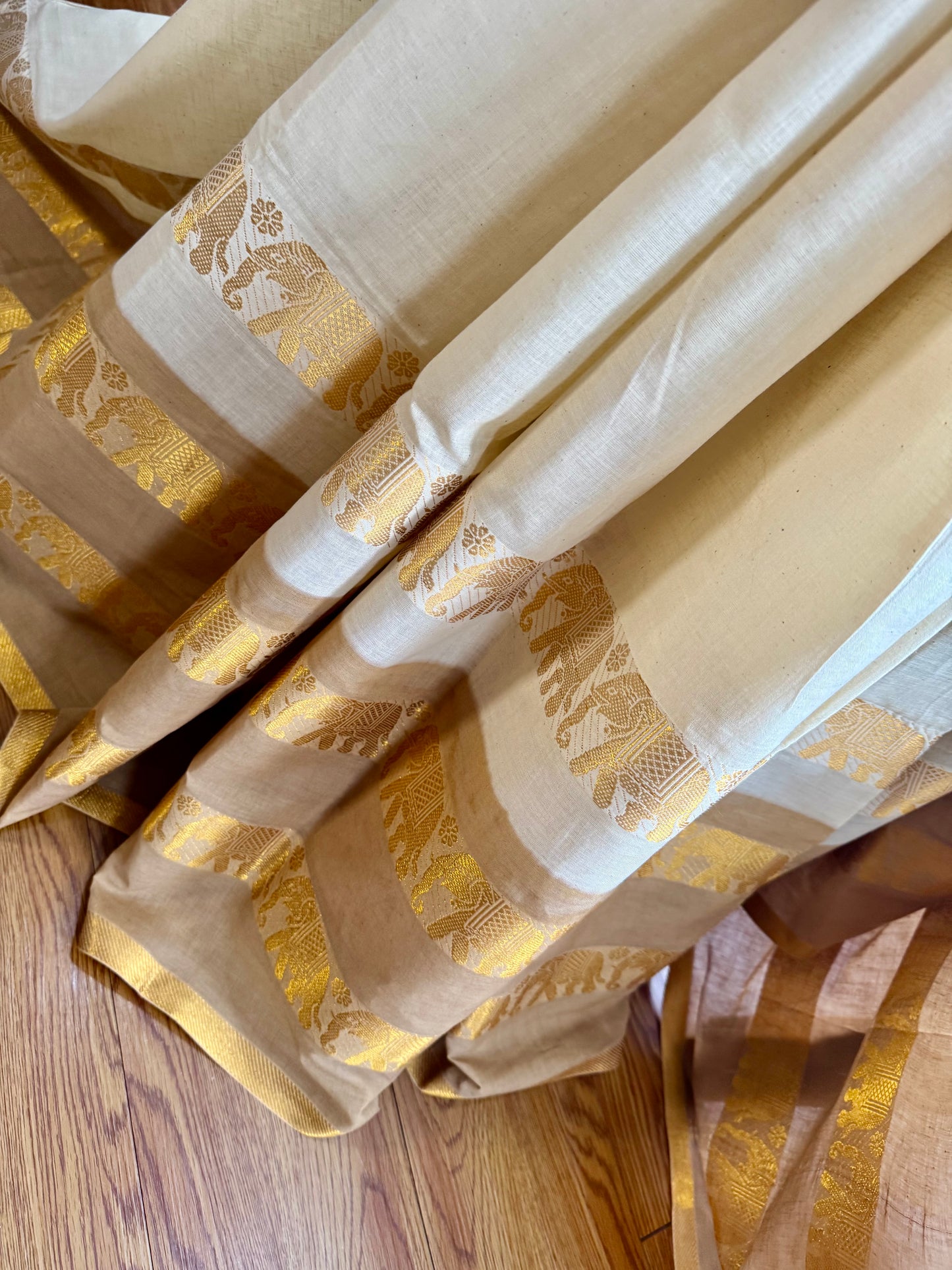 Sungudi long border saree
