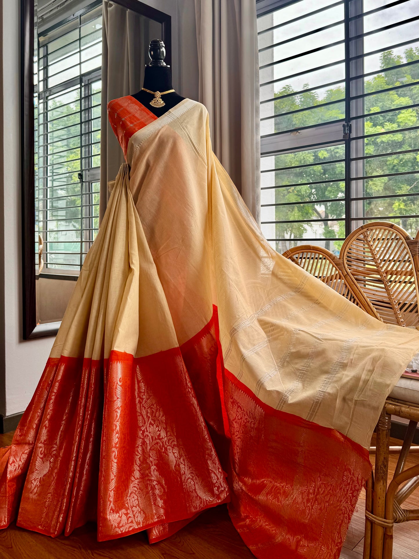 Yin yang Sungudi border saree