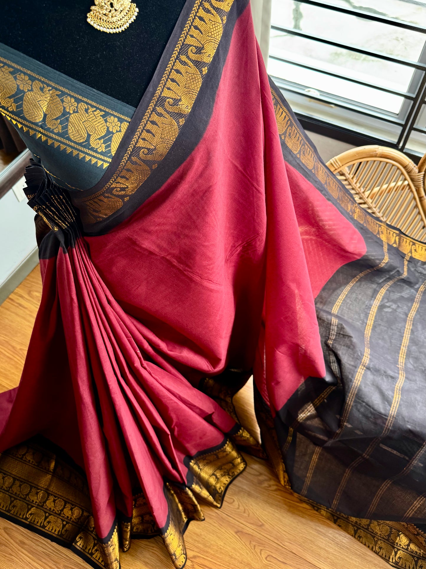 Sungudi long border saree