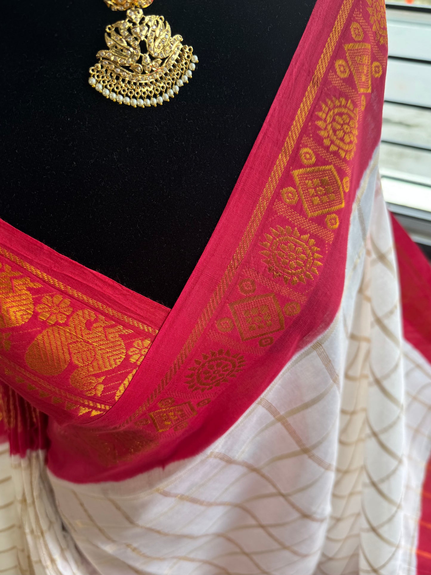 Sungudi long border saree