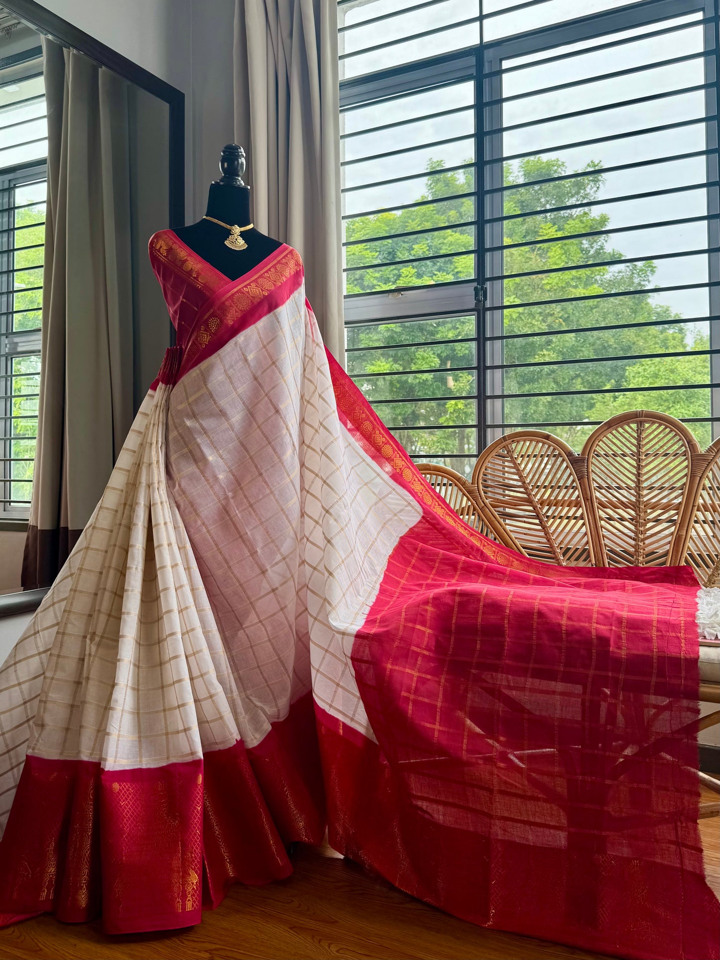 Sungudi long border saree