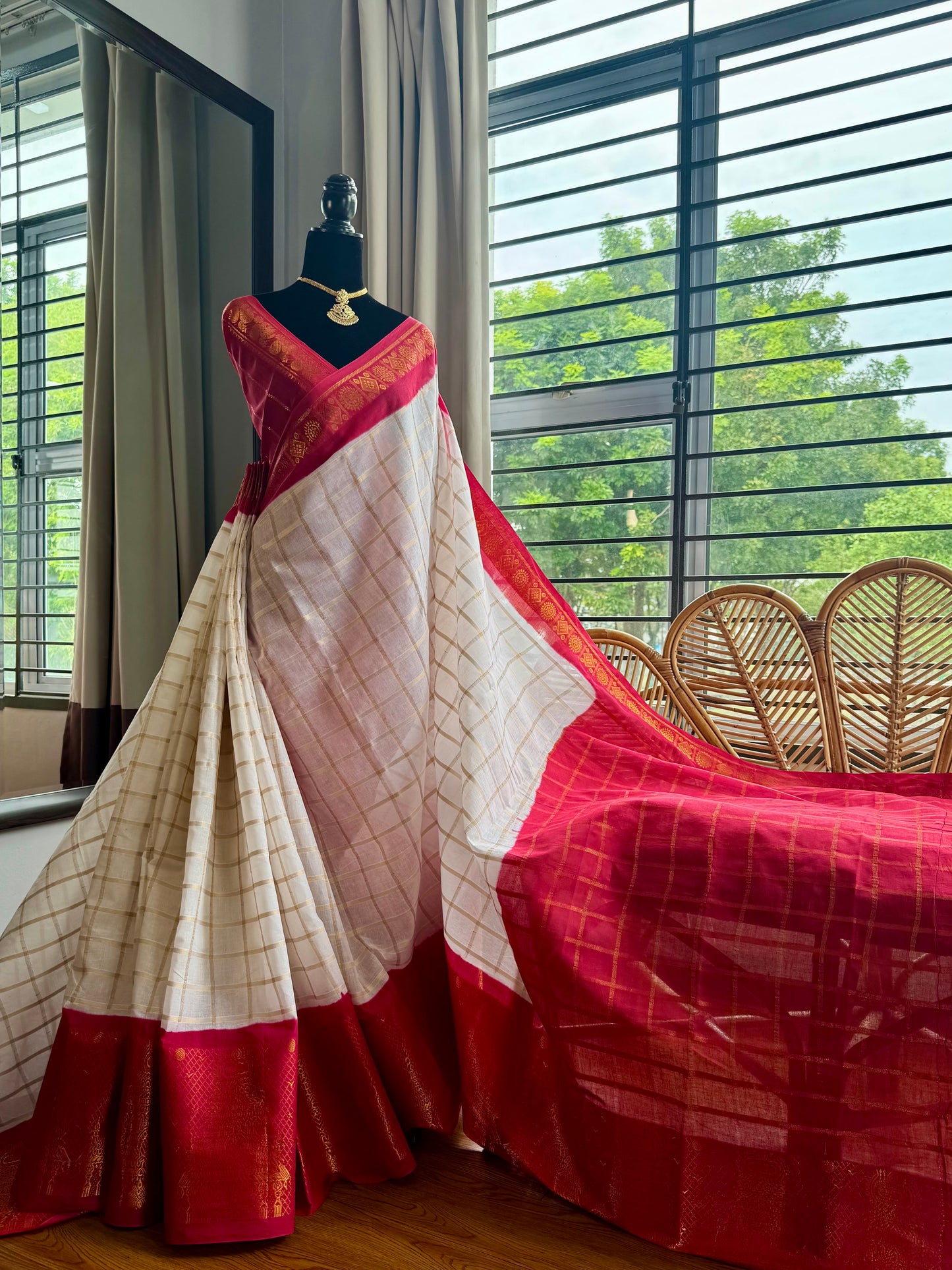 Sungudi long border saree