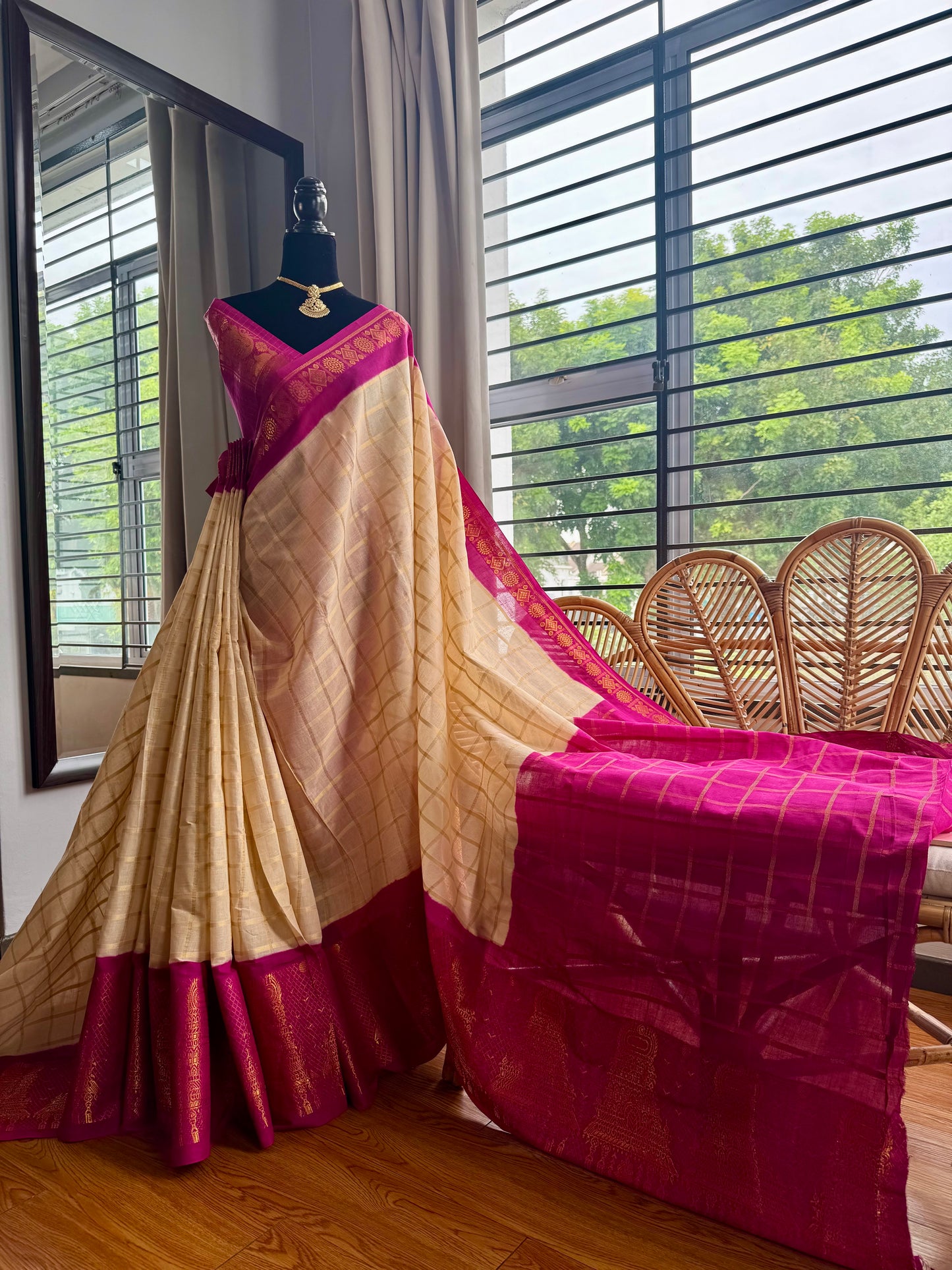 Sungudi long border saree