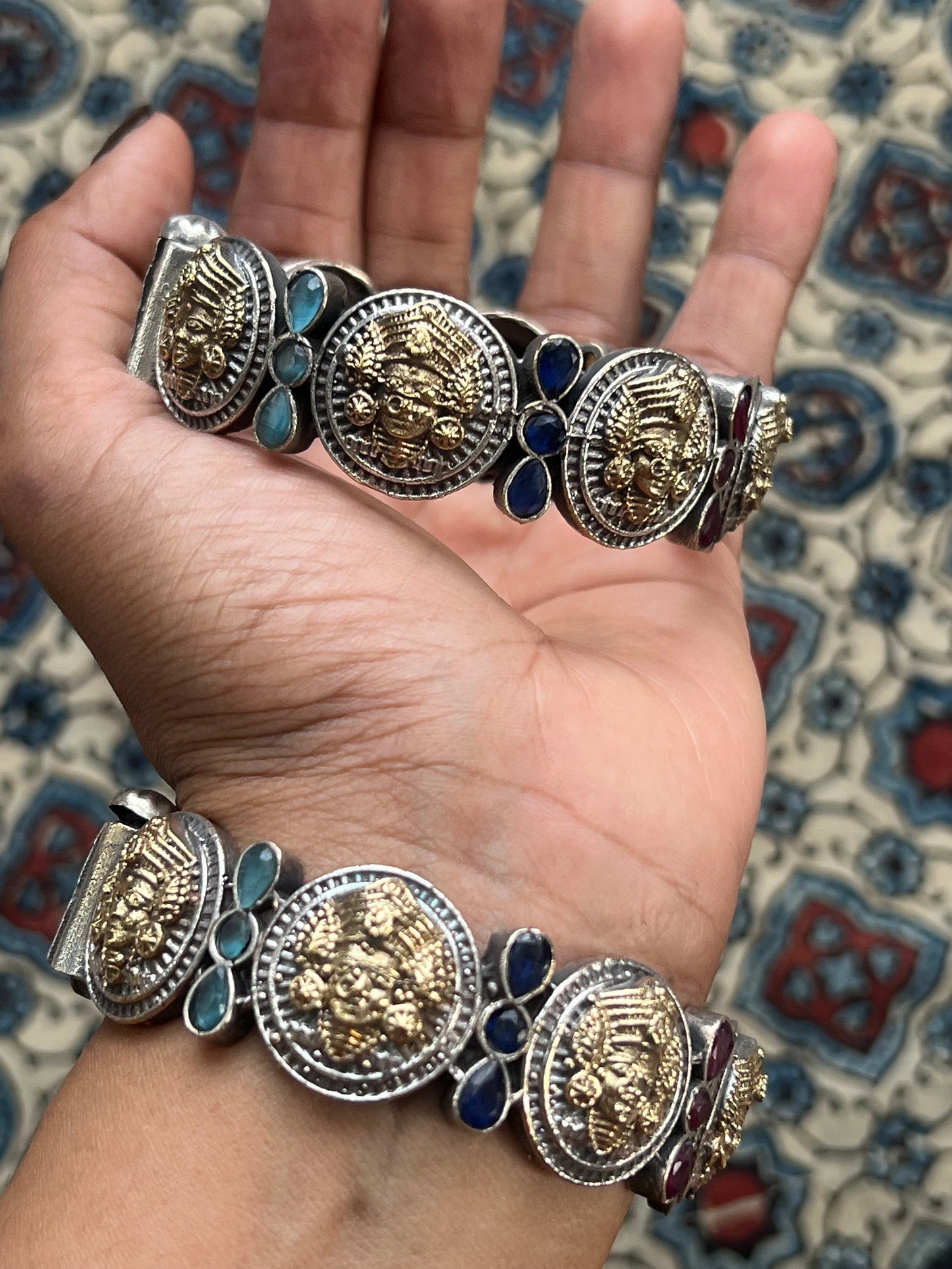 Oxidized - Adjustable bangles with screw closure