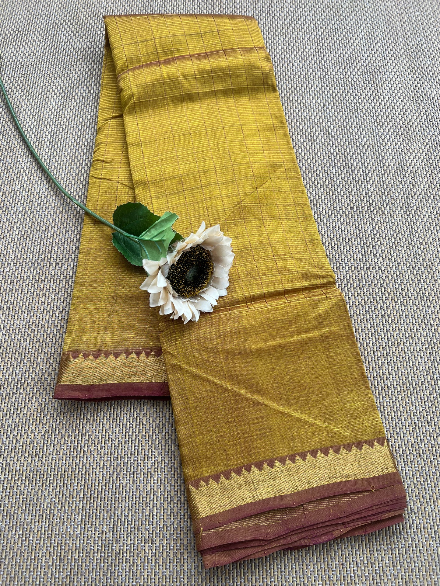 SALE !Pure Handloom Mangalagiri Semi Silk Cotton Saree