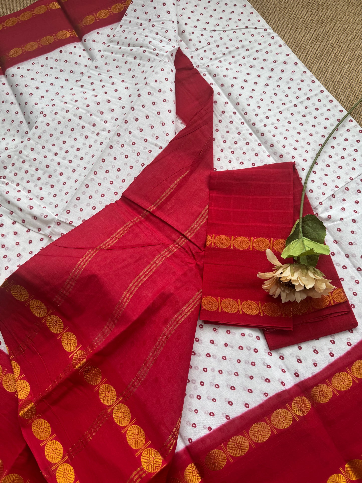 Madurai Sungudi Sarees -Double side Zari Border