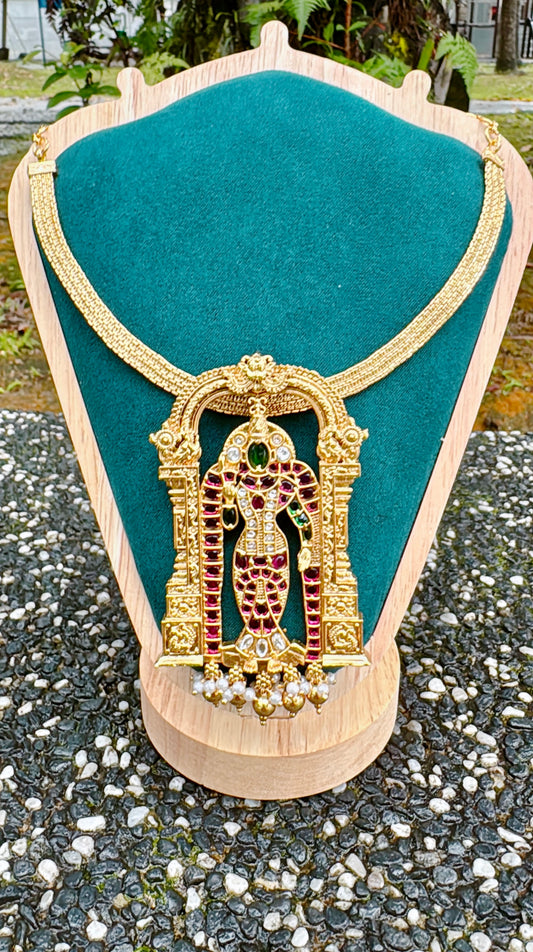 Pre order ! Premium Quality and  kemp stone meenakshi necklace