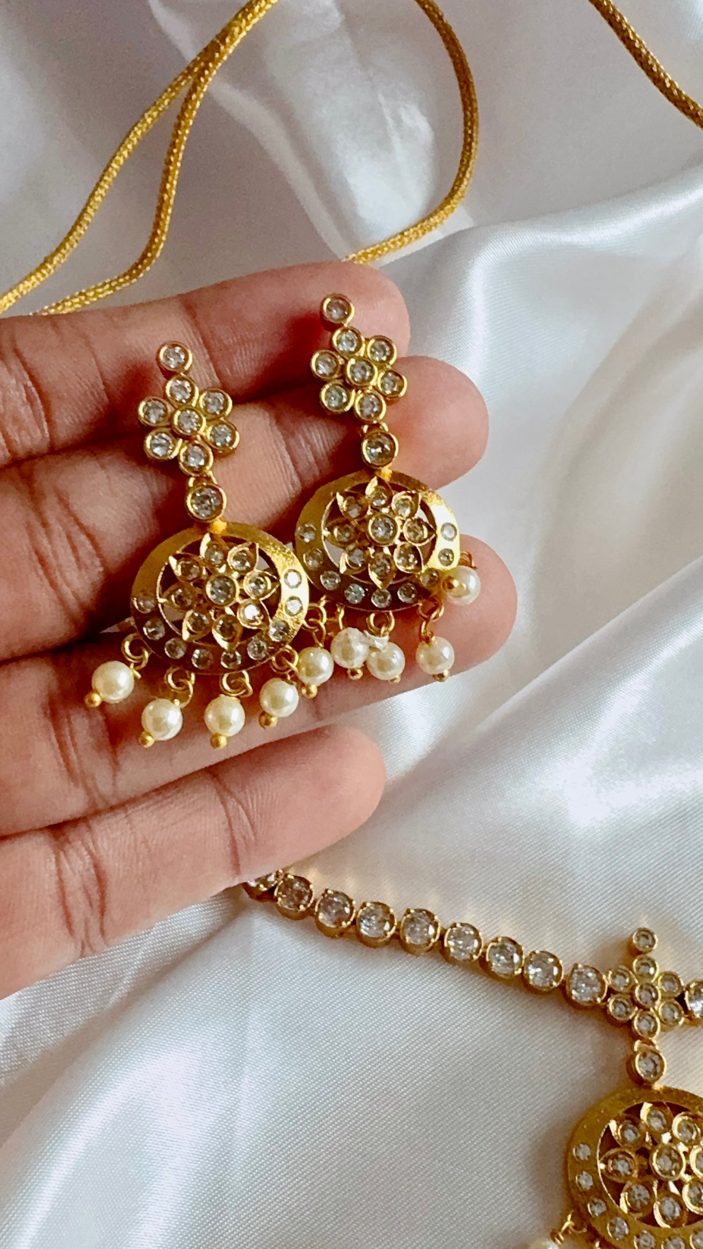 Traditional neckwear  and earrings