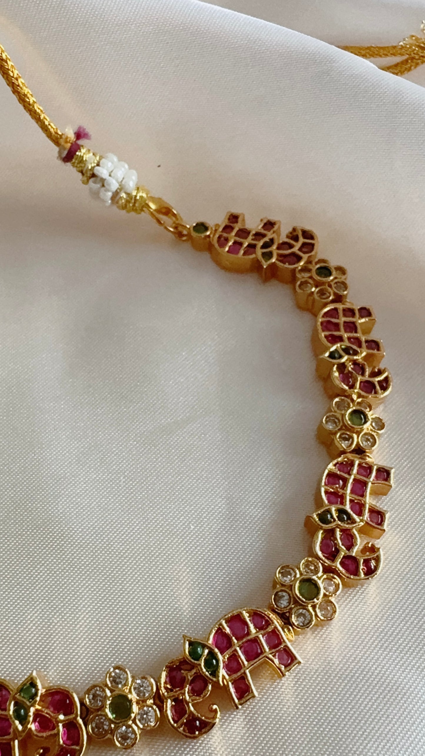 Traditional choker and earrings