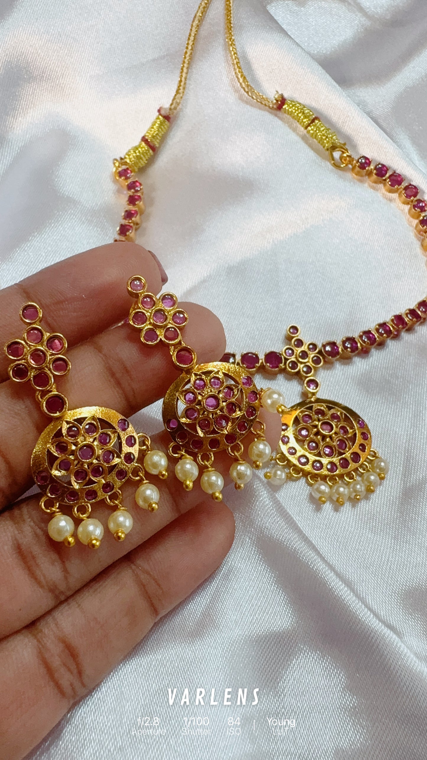 White  stone attigai-Traditional south indian premium neckwear with earrings (Copy)