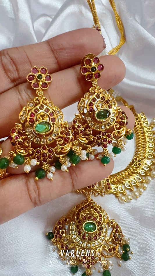 Traditional neckwear and earrings