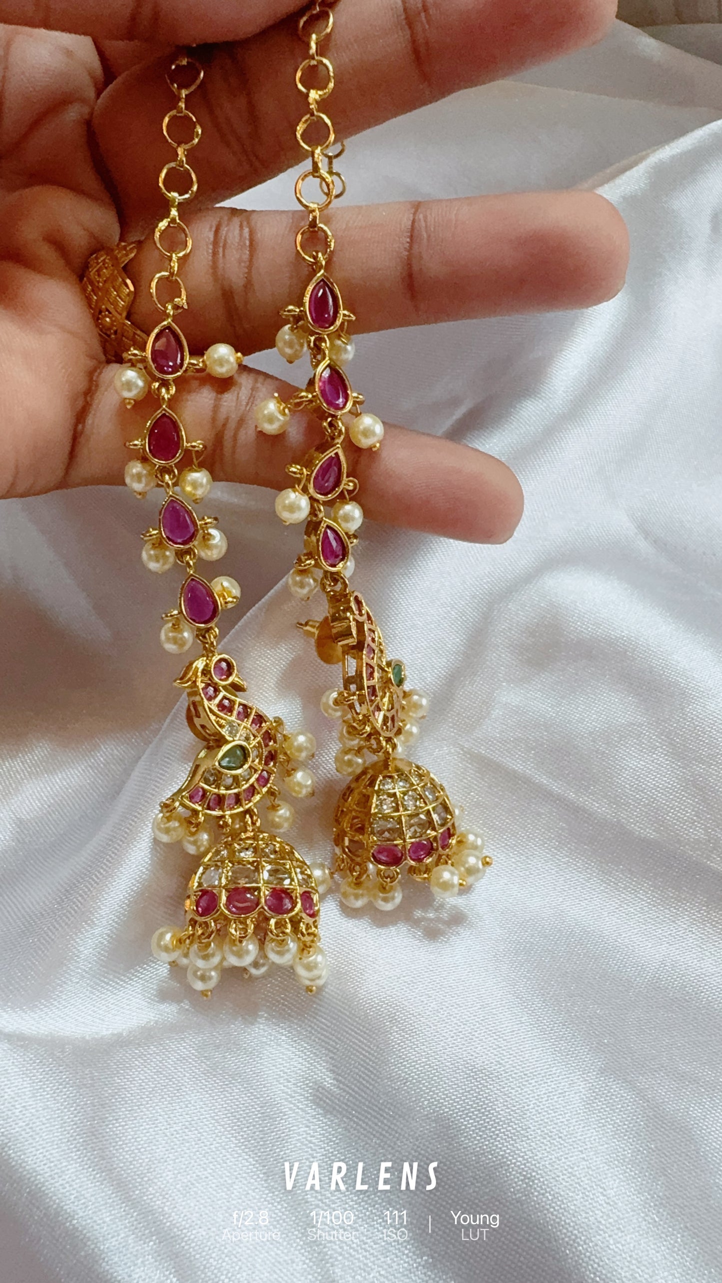 Traditional earrings with mattal