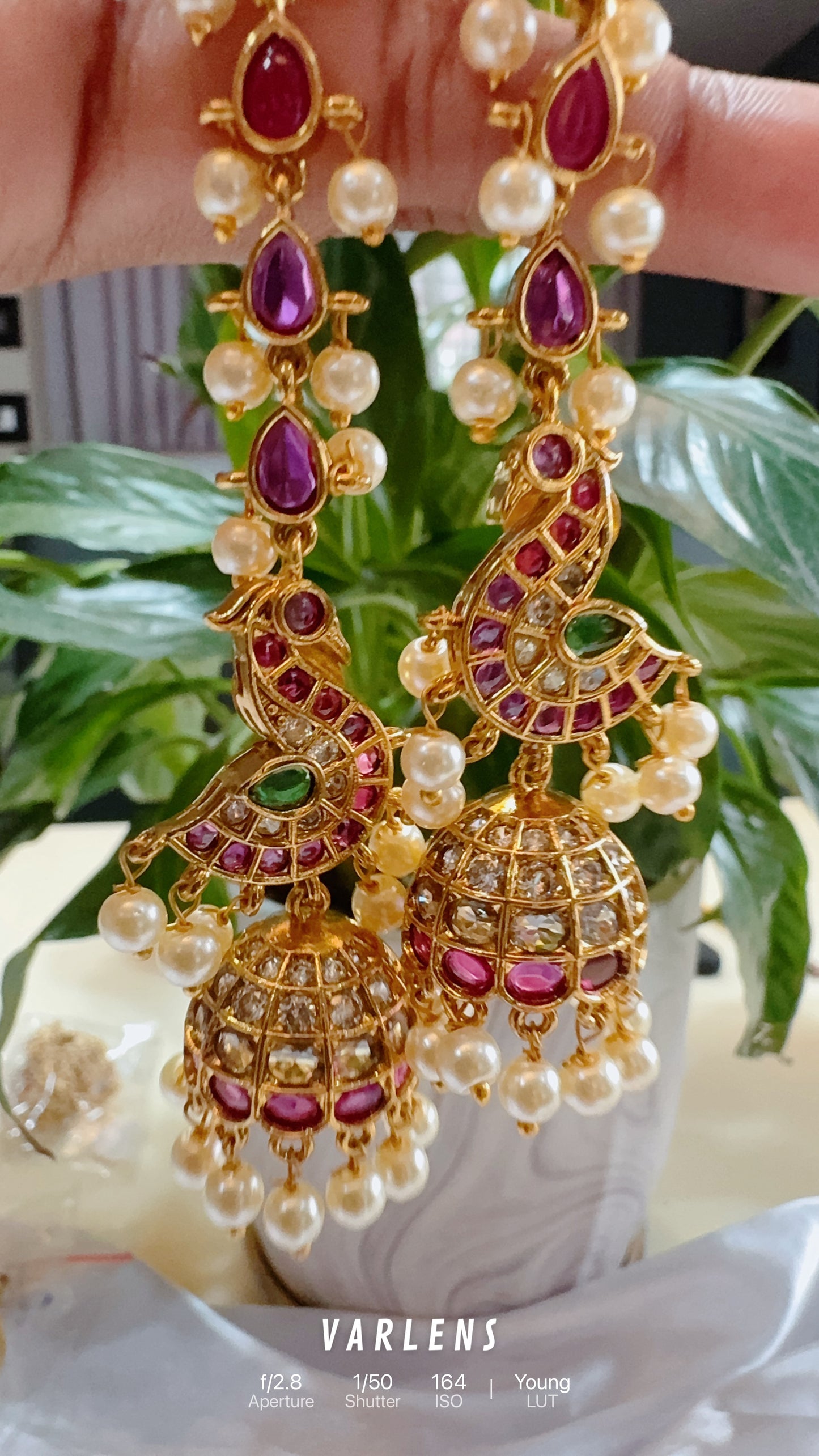 Traditional earrings with mattal
