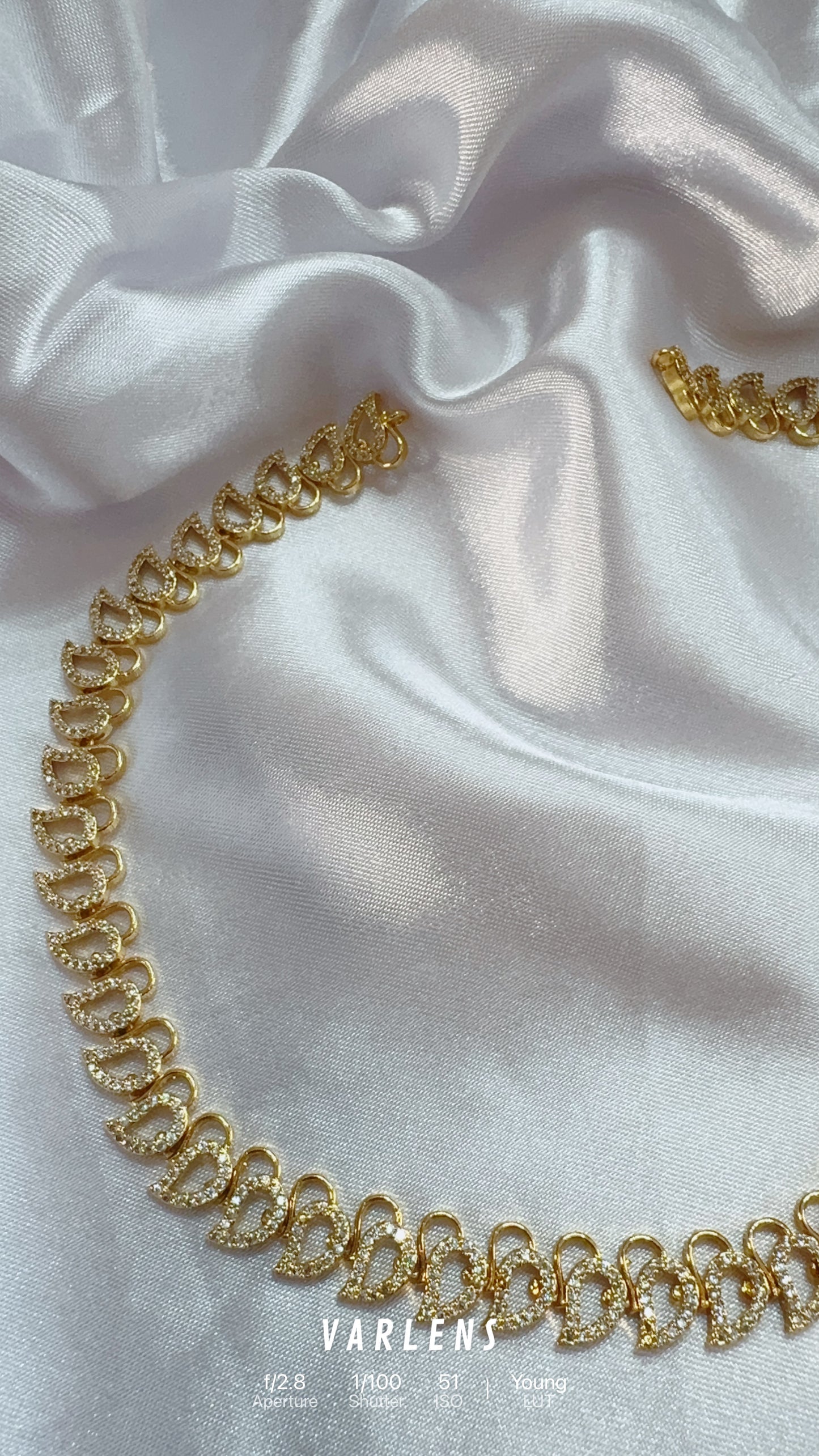 Traditional neckwear and earrings