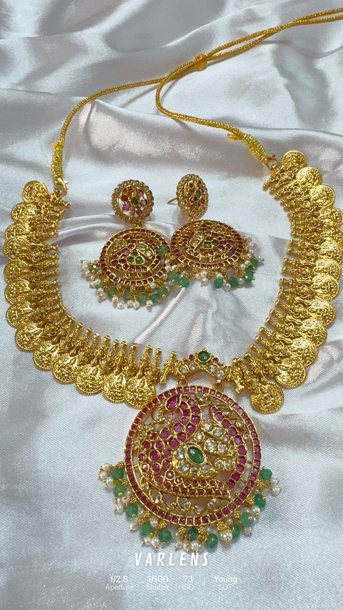 Traditional neckwear and earrings