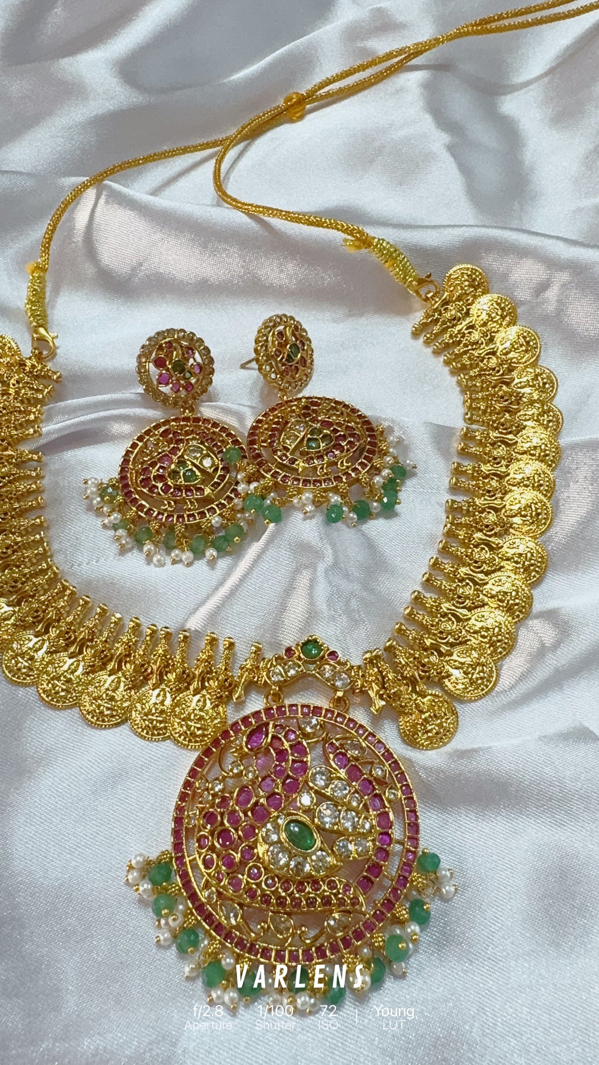 Traditional neckwear and earrings