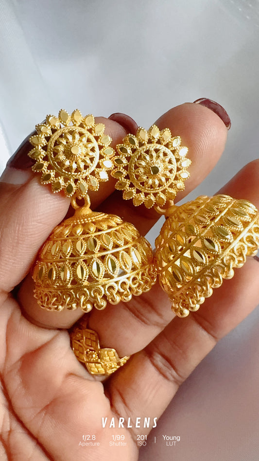 Traditional earrings