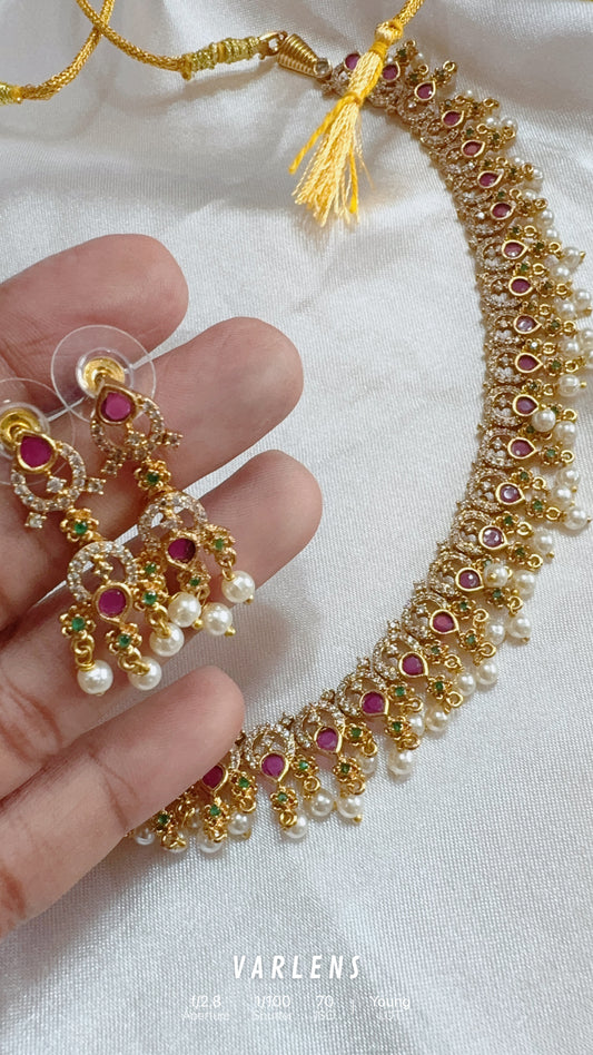 Traditional neckwear and earrings