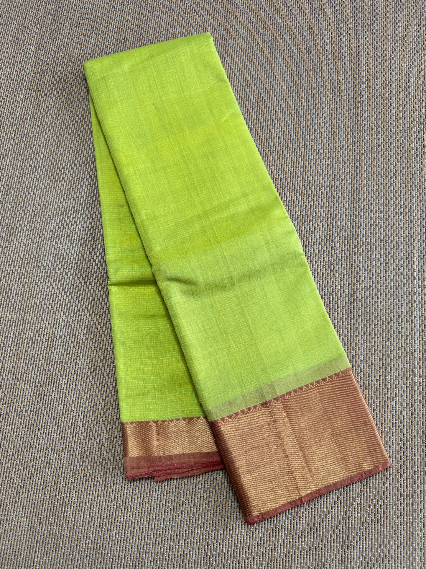 Pure Handloom Mangalagiri cotton saree with 50/150K gold border
