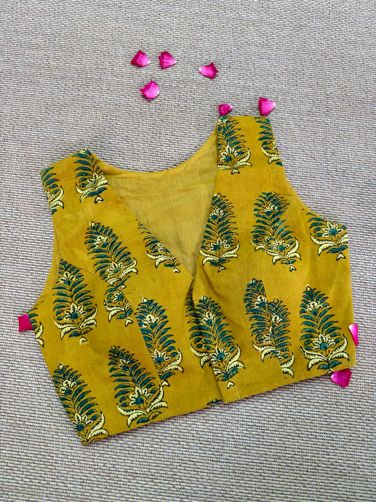 Artisan  ready made blouse