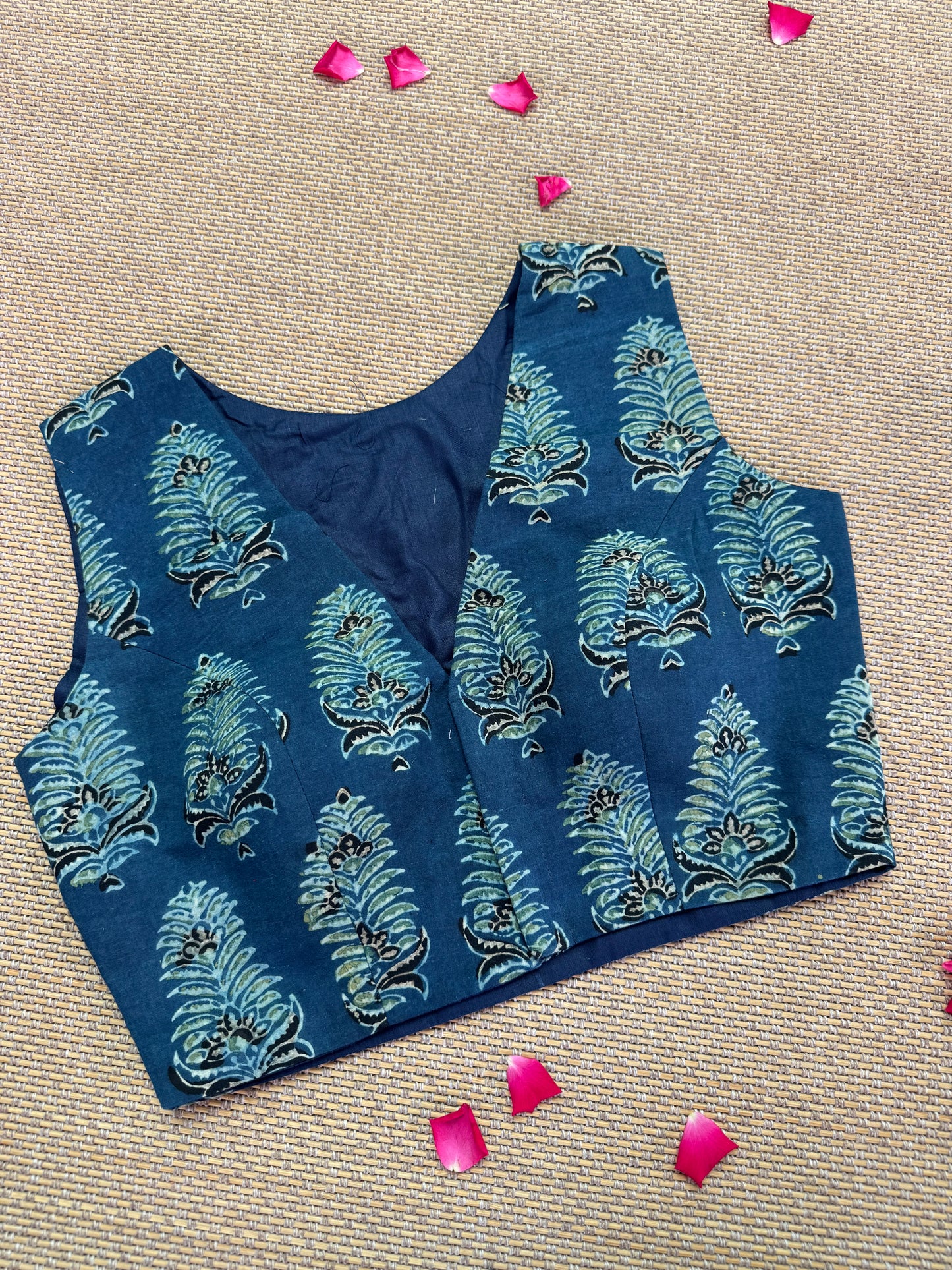 Artisan  ready made blouse