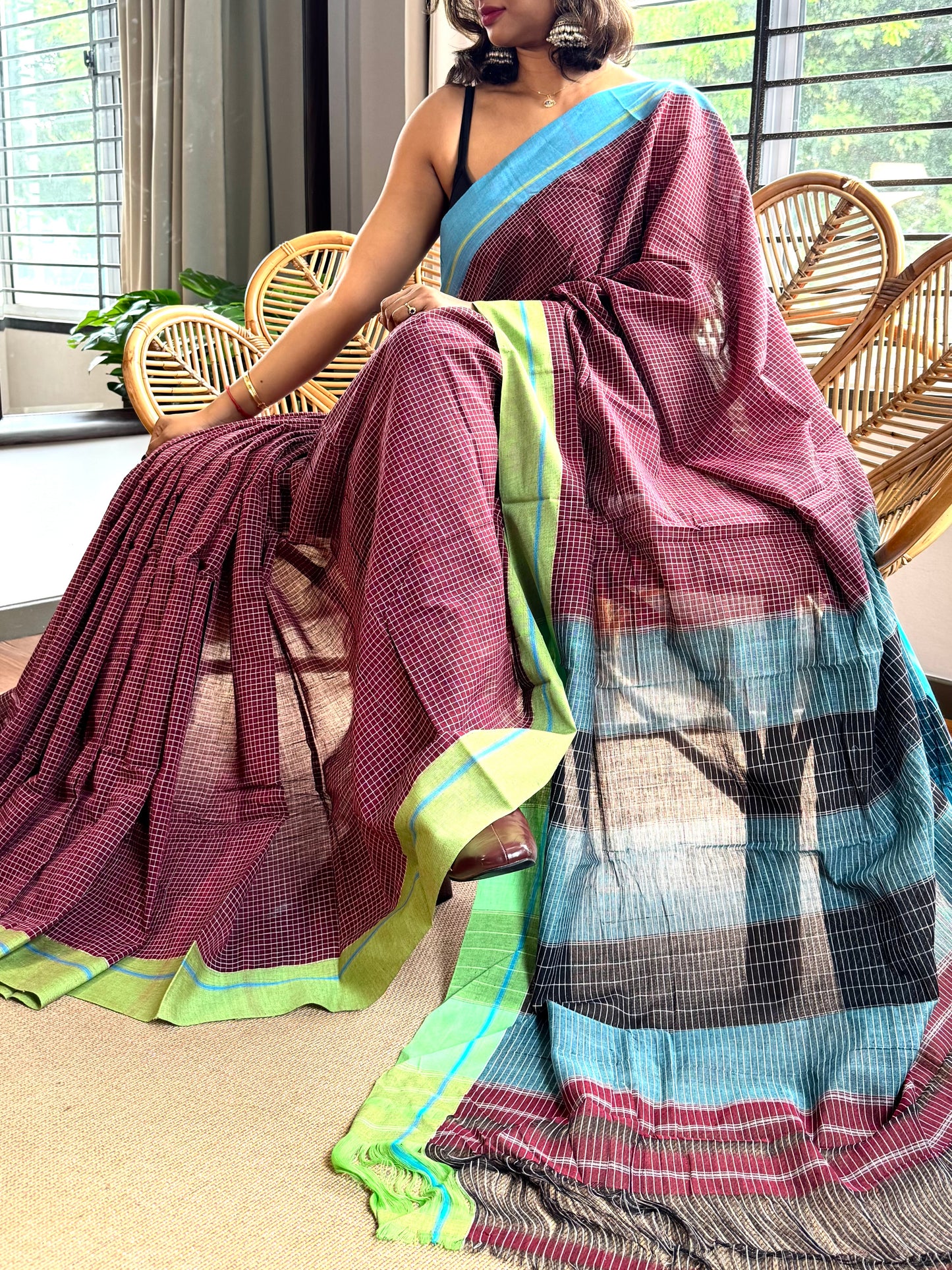 Pure Handloom Patteda anchu saree with Running Blouse