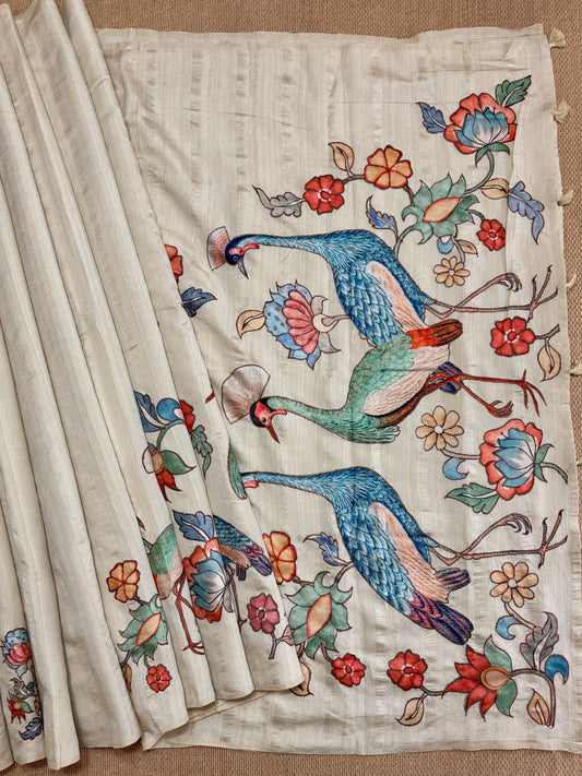 Cream 😗Tussar appliqué saree