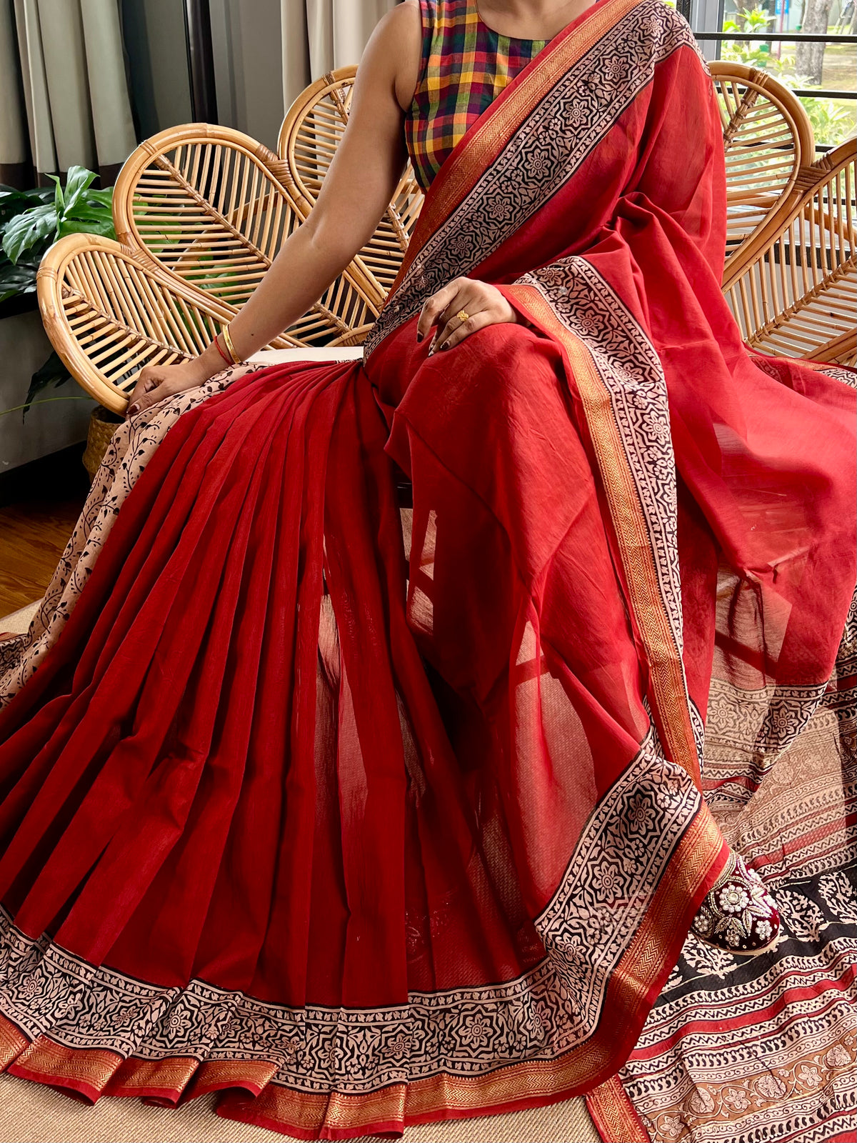 Maheswar artisan saree