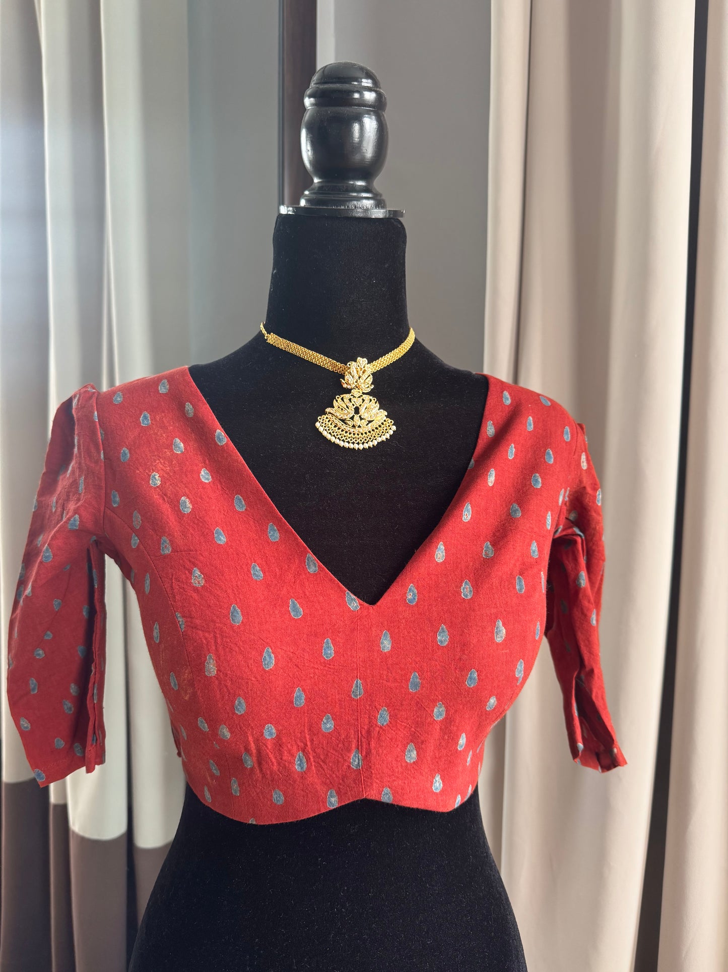 Artisan ready made saree blouse