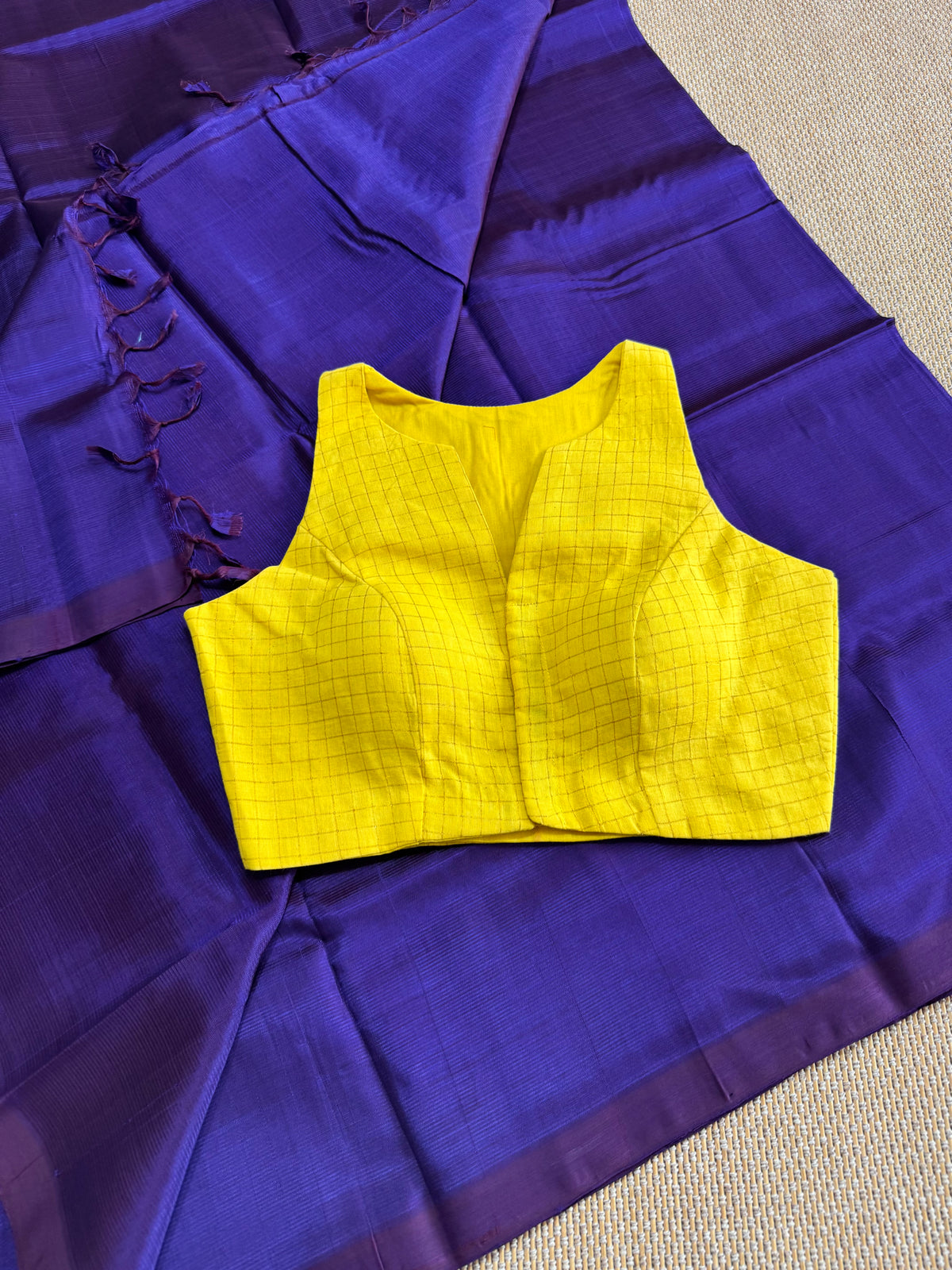 Thoorigai - sungudi saree blouse