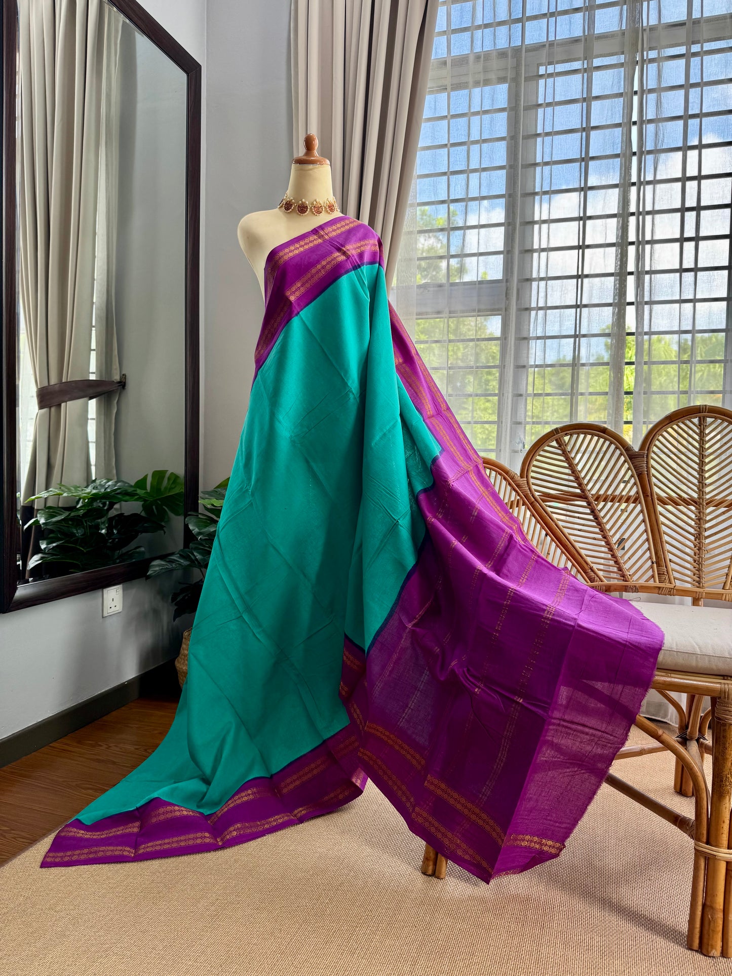 Madurai Sungudi Sarees -Double side Zari Border