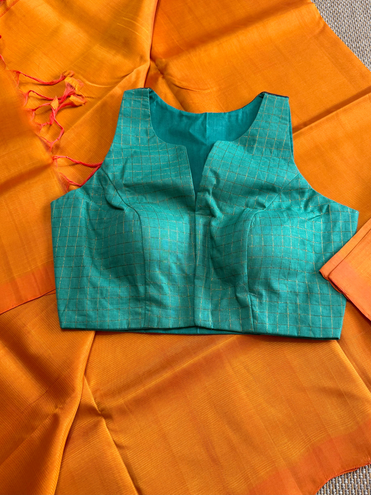 Thoorigai - sungudi saree blouse
