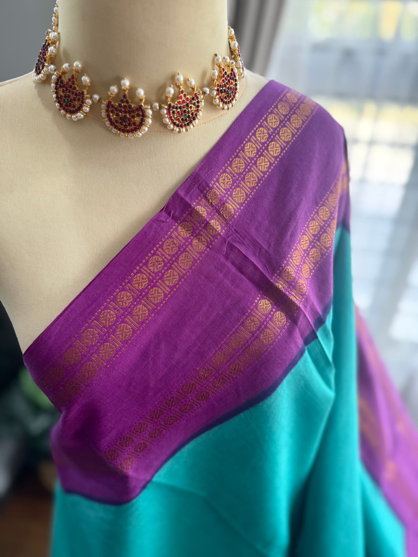 Madurai Sungudi Sarees -Double side Zari Border