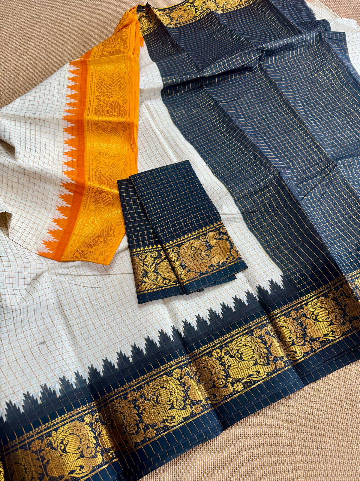 Traditional  ganga JAMUNA Border :  Madurai saree