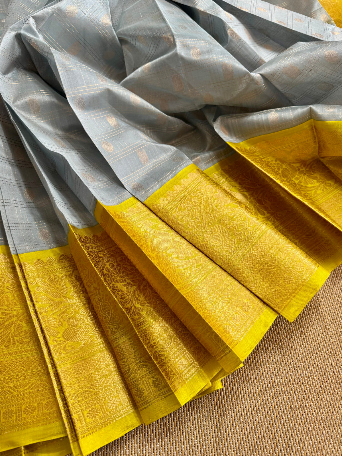 Kuppadam - Pure Handloom Mangalagiri Pattu by cotton saree