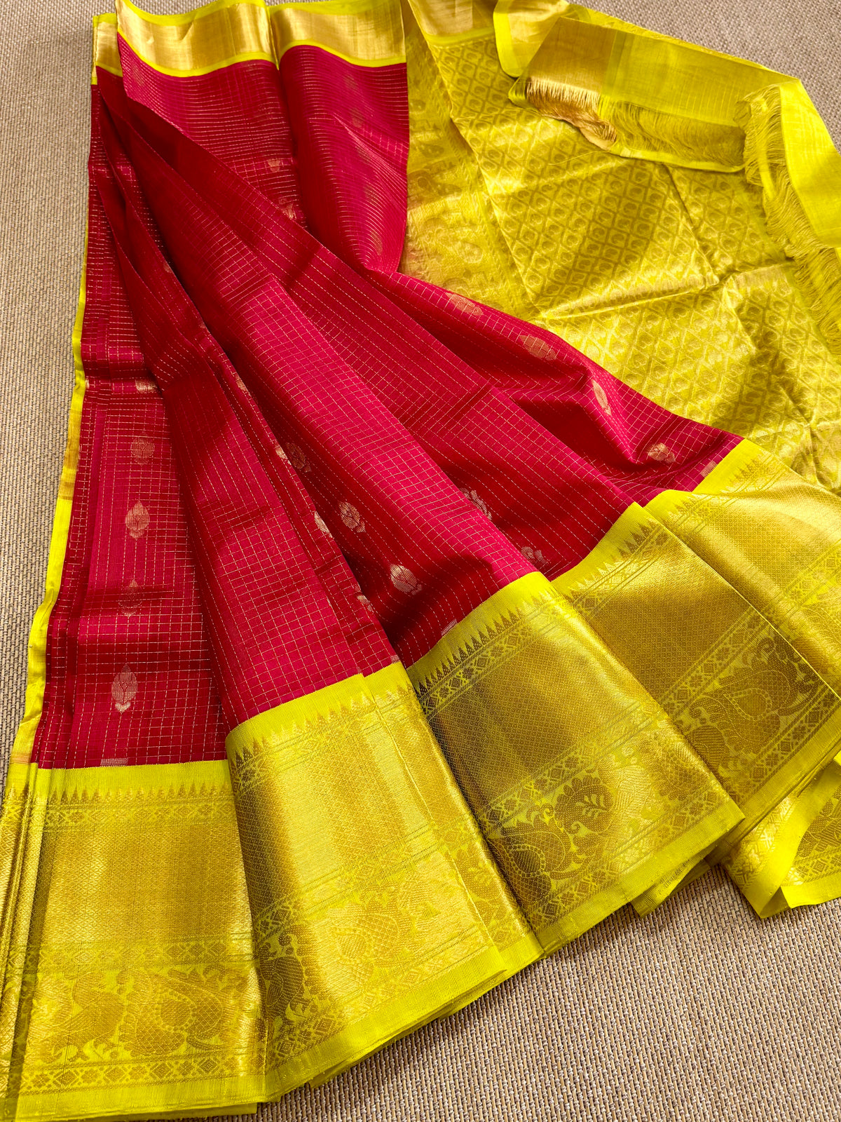 Kuppadam - Pure Handloom Mangalagiri Pattu by cotton saree