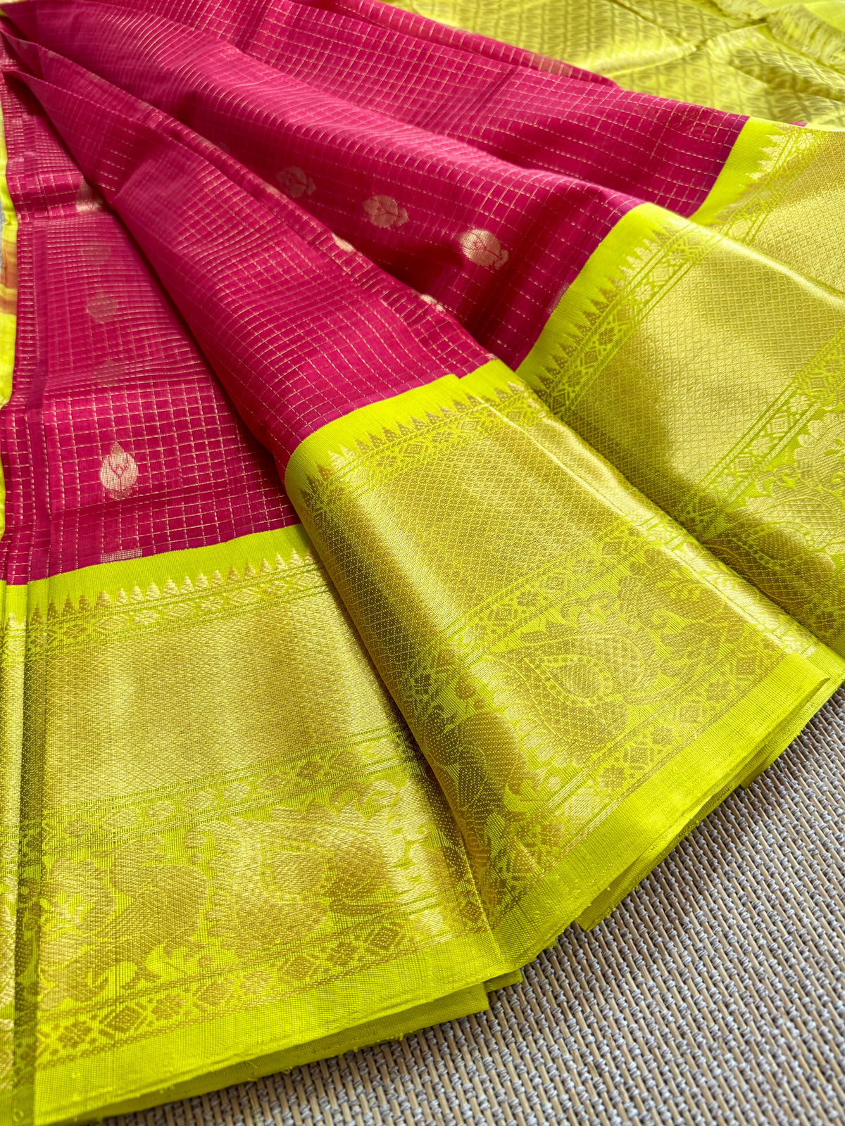Kuppadam - Pure Handloom Mangalagiri Pattu by cotton saree