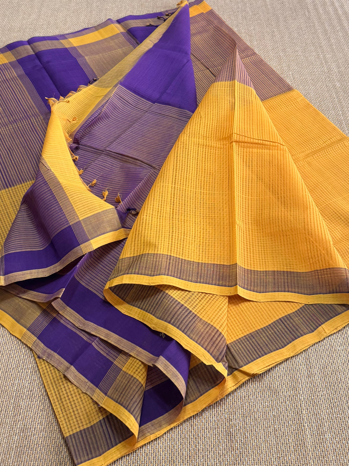 MAnglagiry missing checks cotton saree