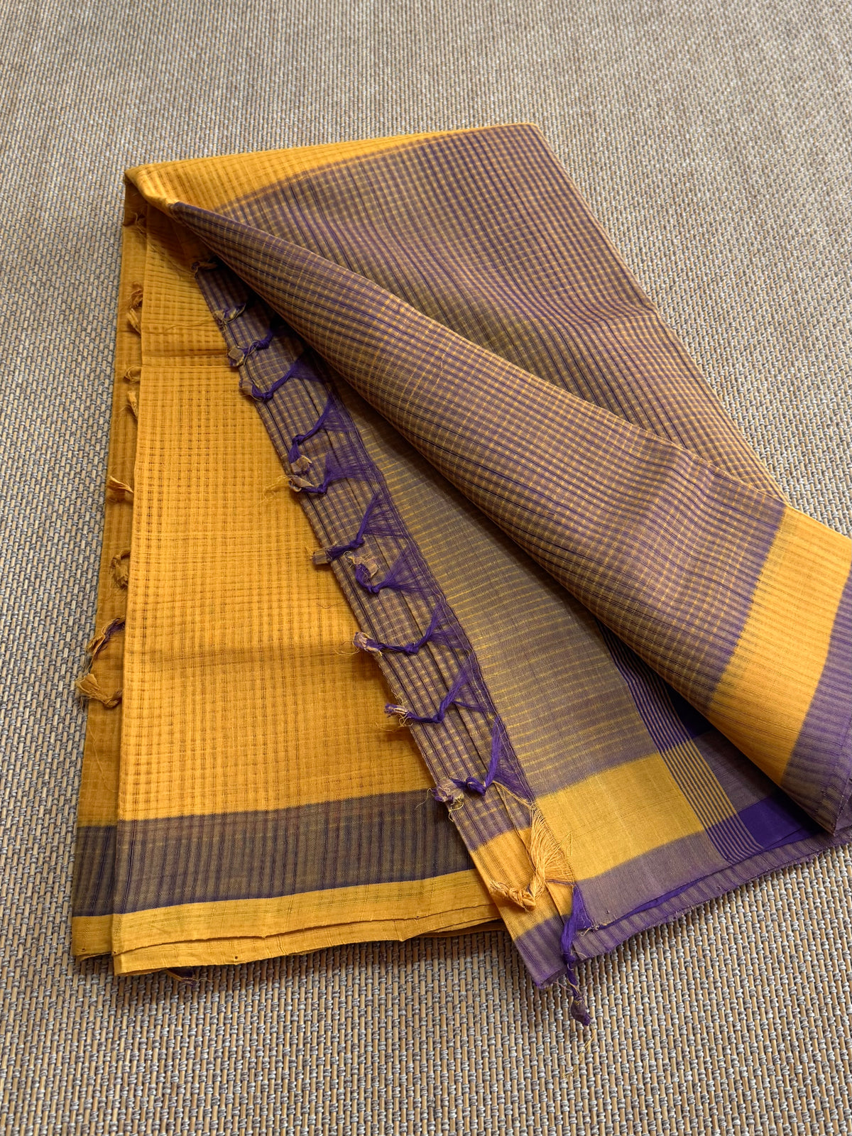 MAnglagiry missing checks cotton saree