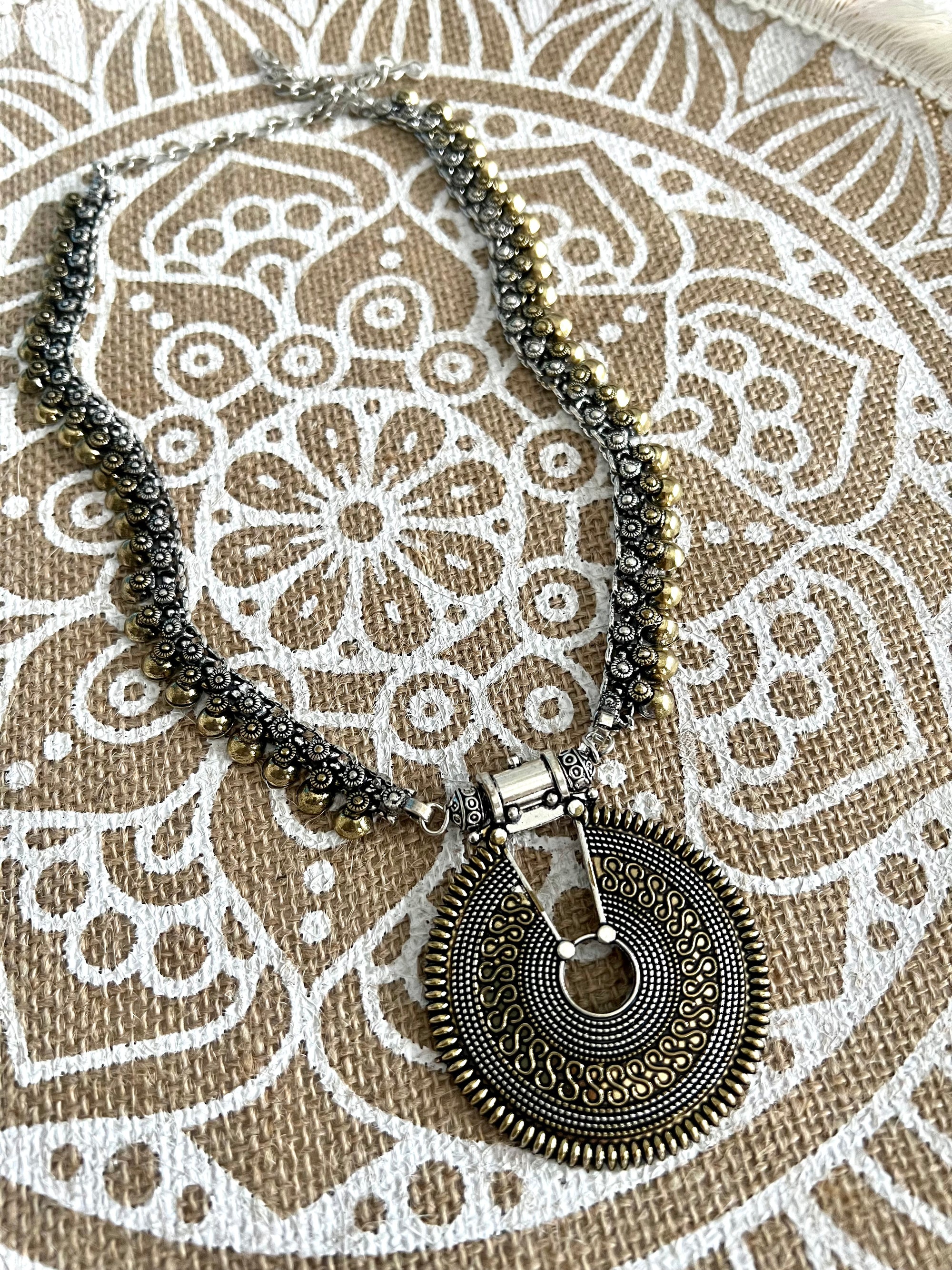 Oxidized silver lookalike lock necklace